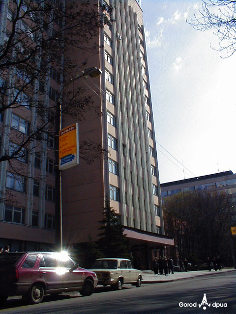 .  (. ʳ), ó   