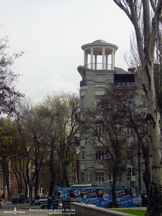 г .   Ѻ  