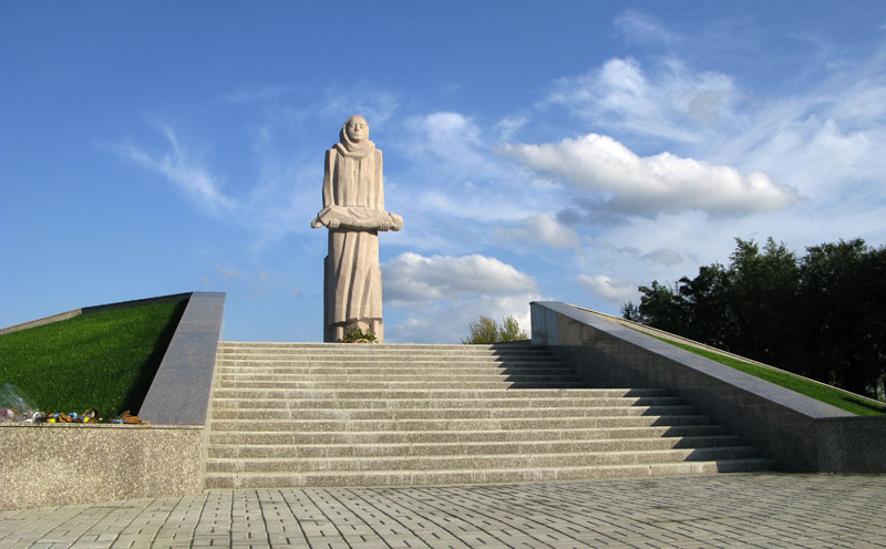 Меморіал жертвам політичних репресій та голодомору  