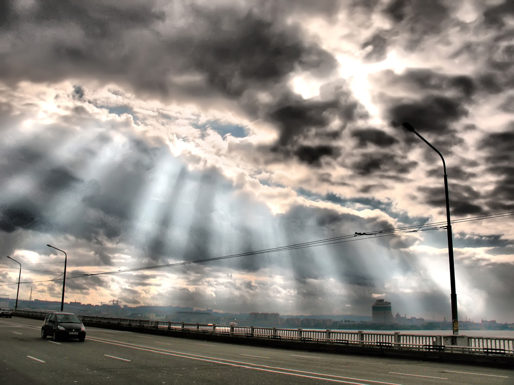         HDR  