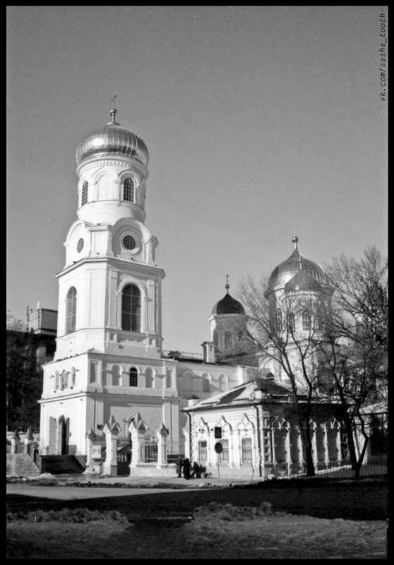 ... Nikon N90
Tamron 35-90
 Ilford XP super (ISO 400) 