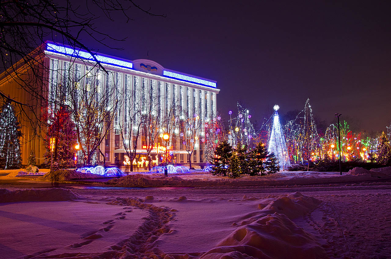 Днепропетровск Главная площадь зимой