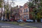 Над суєтою