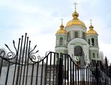 Храм Преподобного Серафима Саровського. Відроджуваний Покровський храм.