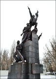 Пам'ятник комунарам. Робочий, матрос, студент і солдатів.