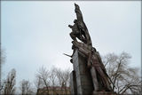 Пам'ятник комунарам. Робочий, матрос, студент і солдатів.