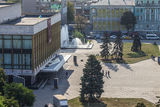 У фонтана :)