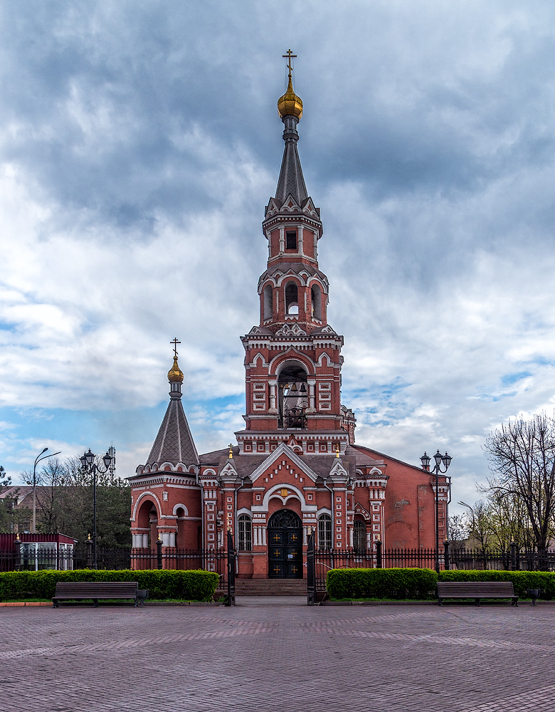 Кам'янське, Свято-Миколаївський Кафедральний собор  