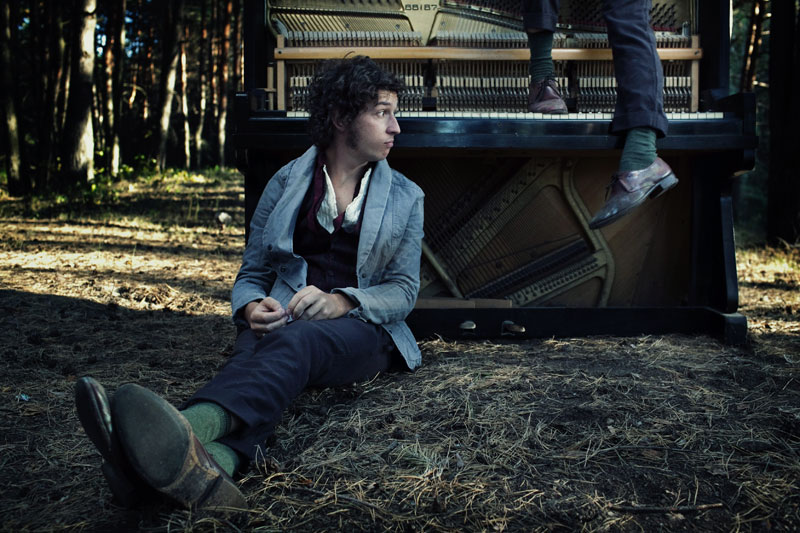  Piano  -    