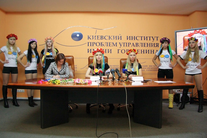  FEMEN      