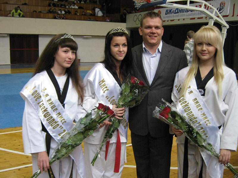    -  Love Taekwondo 2011