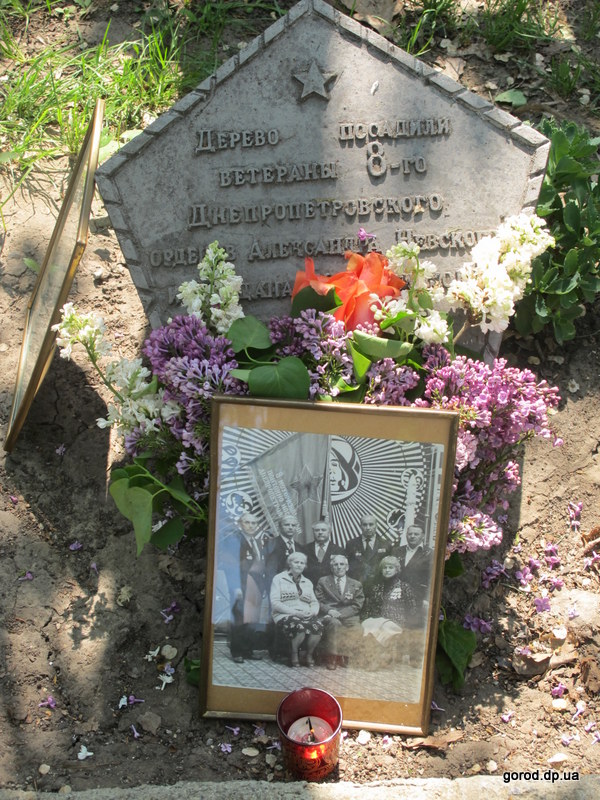  9   :     