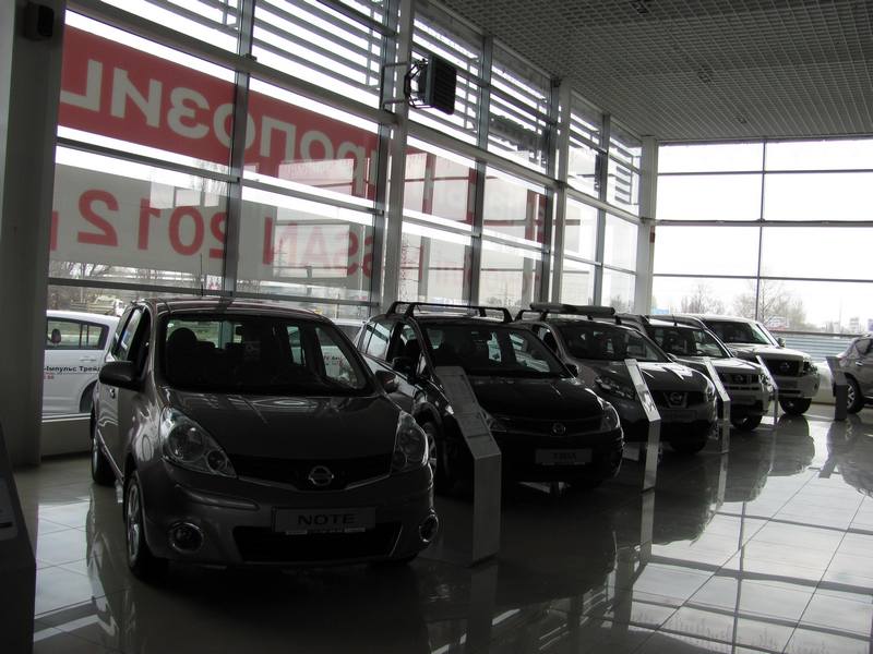   Nissan -     2012  !