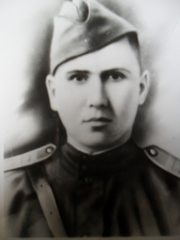        1943-  :    ,    