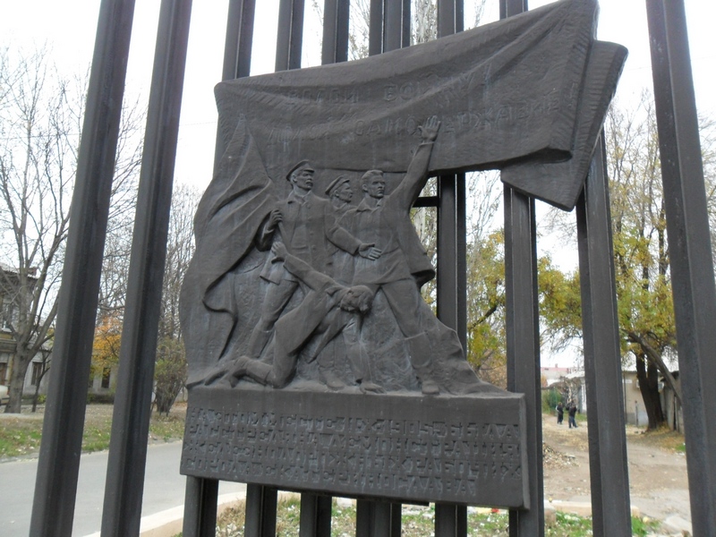         1905   .      ?