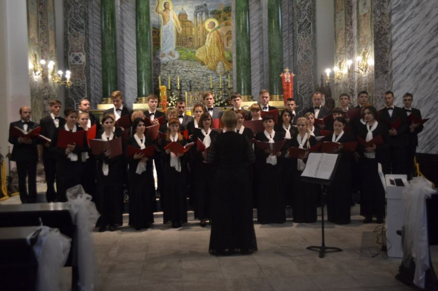 :     Cantabile     Victoria