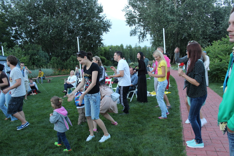  P.OS.PELOV-fest  12       ,    