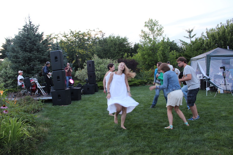  P.OS.PELOV-fest  12       ,    