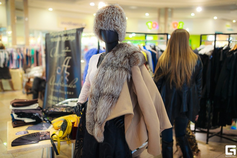     KARAVAN FASHION DAYS 