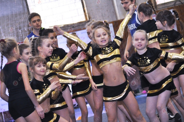          Cheer 