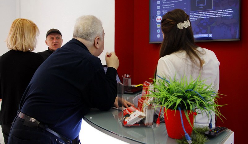  Диджеи и модели в центре! Рабочий день после праздников начался динамично!