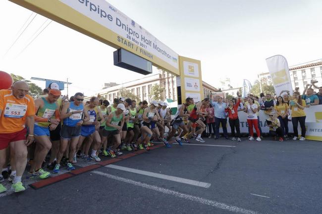   2,5 .     :    INTERPIPE  Half Marathon-2017