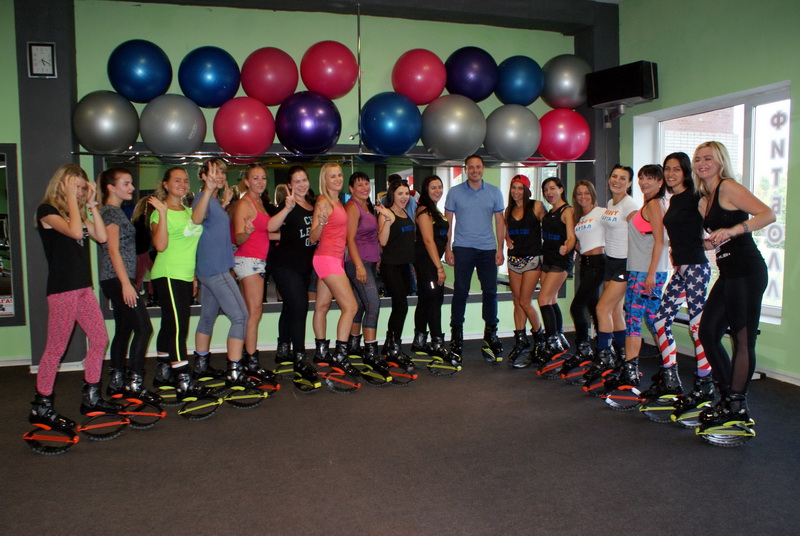  ̳  '  kangoo jump