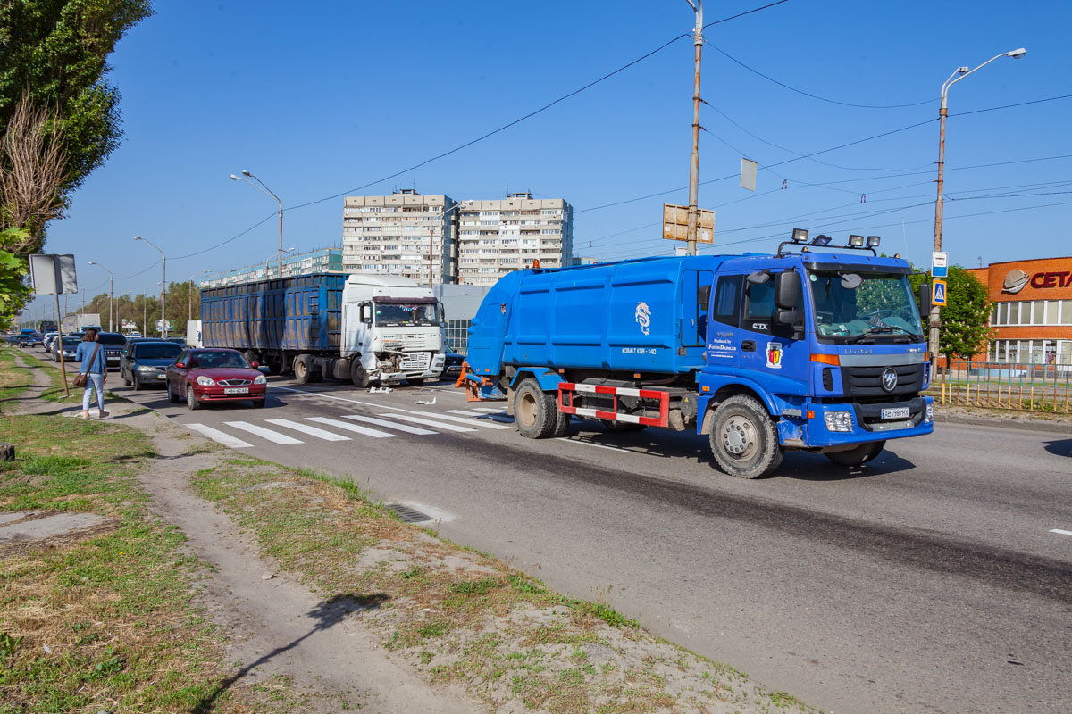      DAF   