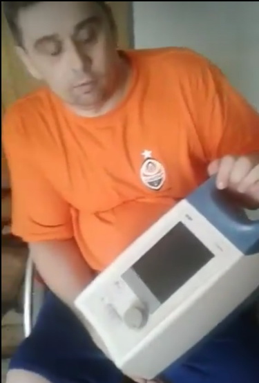     :        