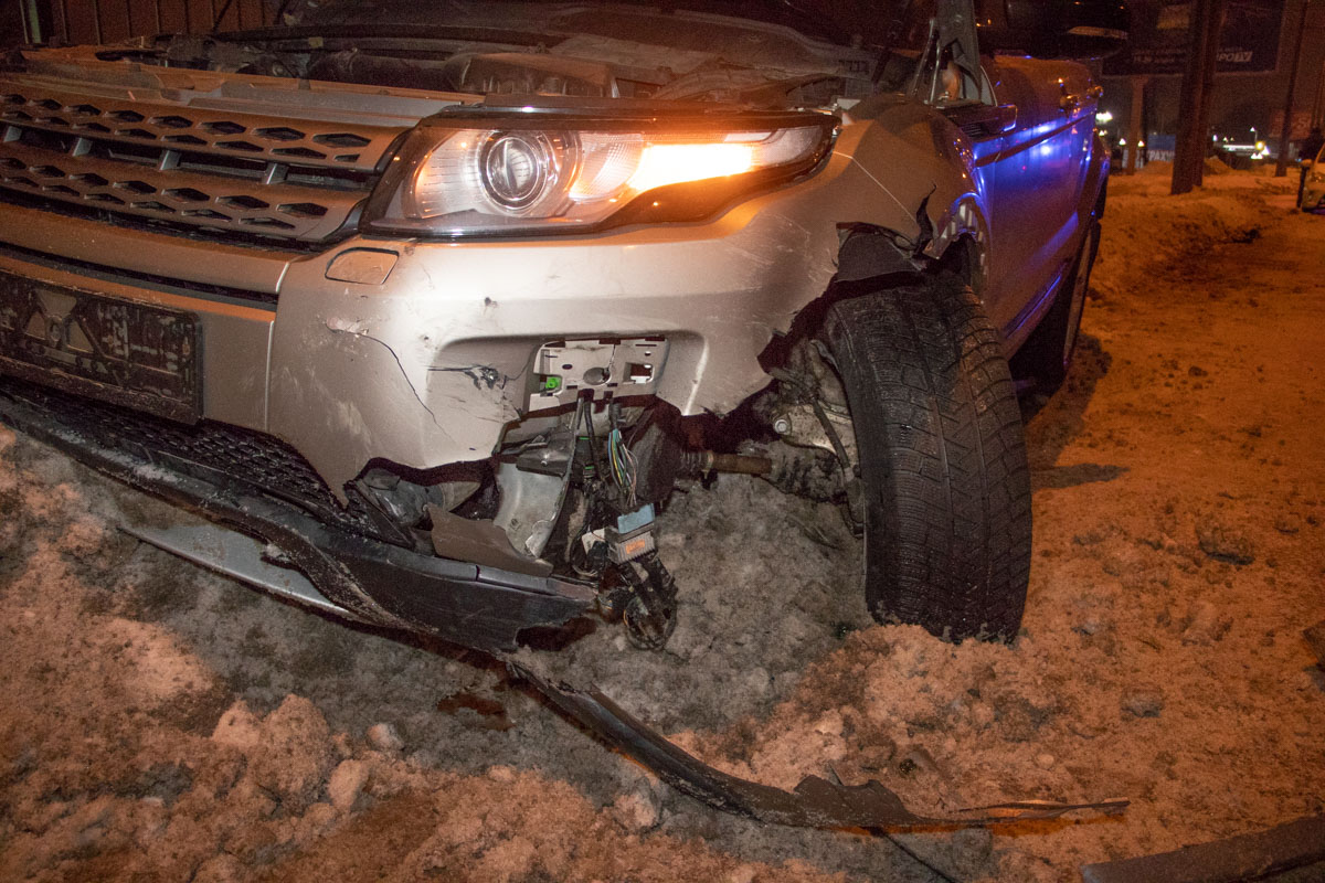          Range Rover  Daewoo Nubira