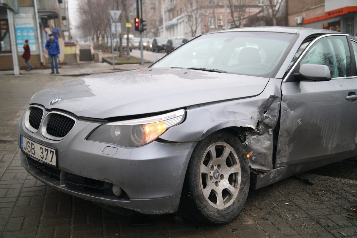      Opel  BMW:    