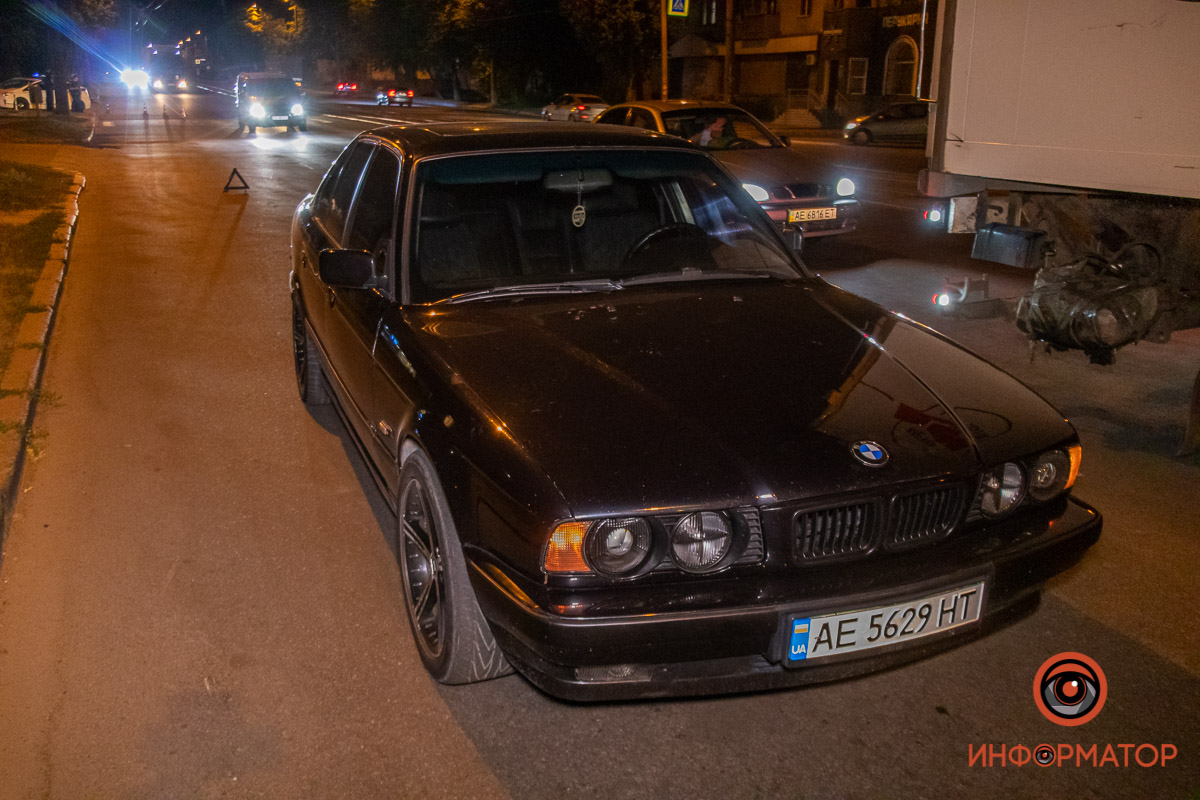        BMW  11- 