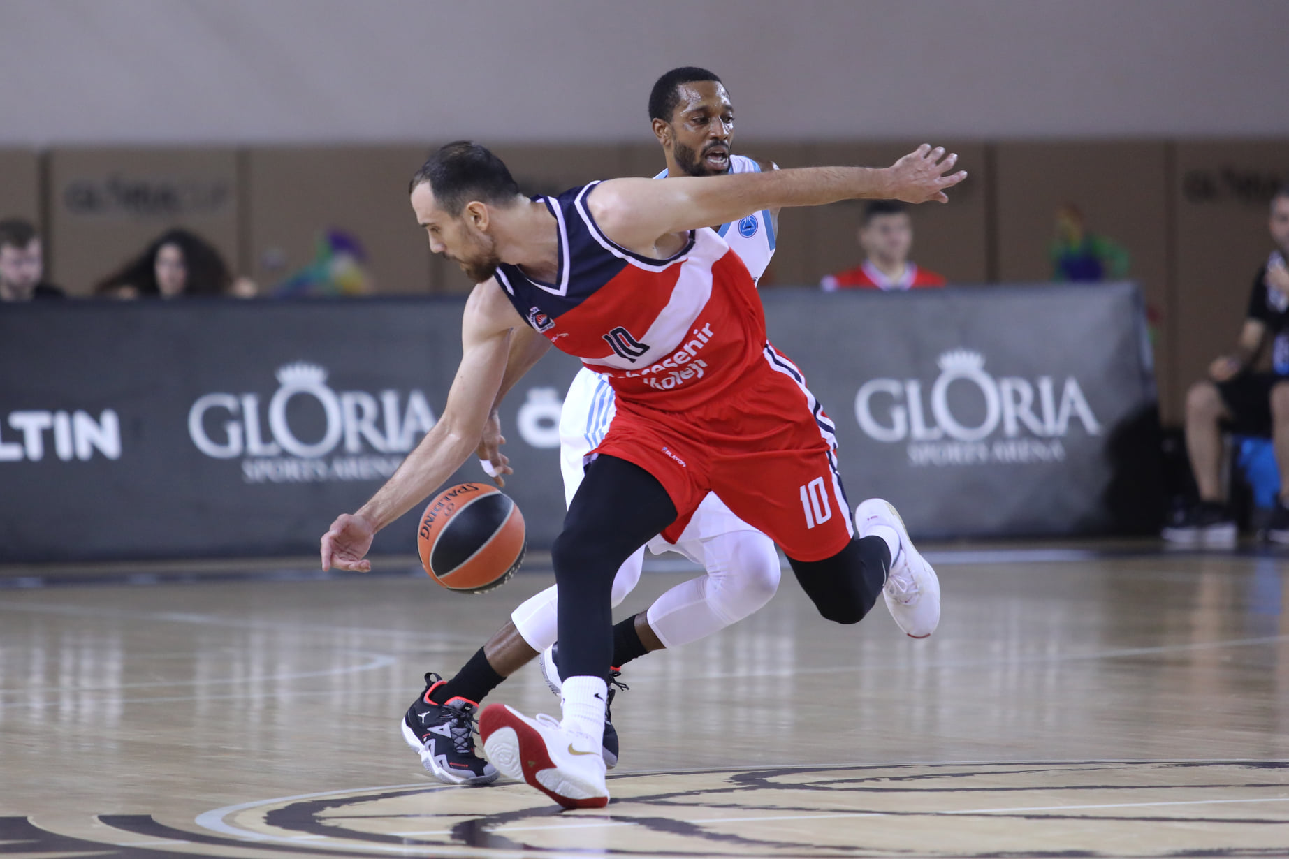  Gloria Cup.     70:97.   