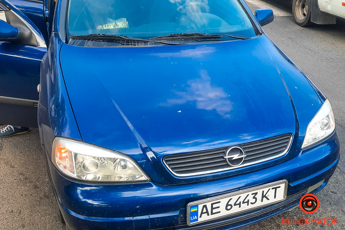      Opel  9- :   