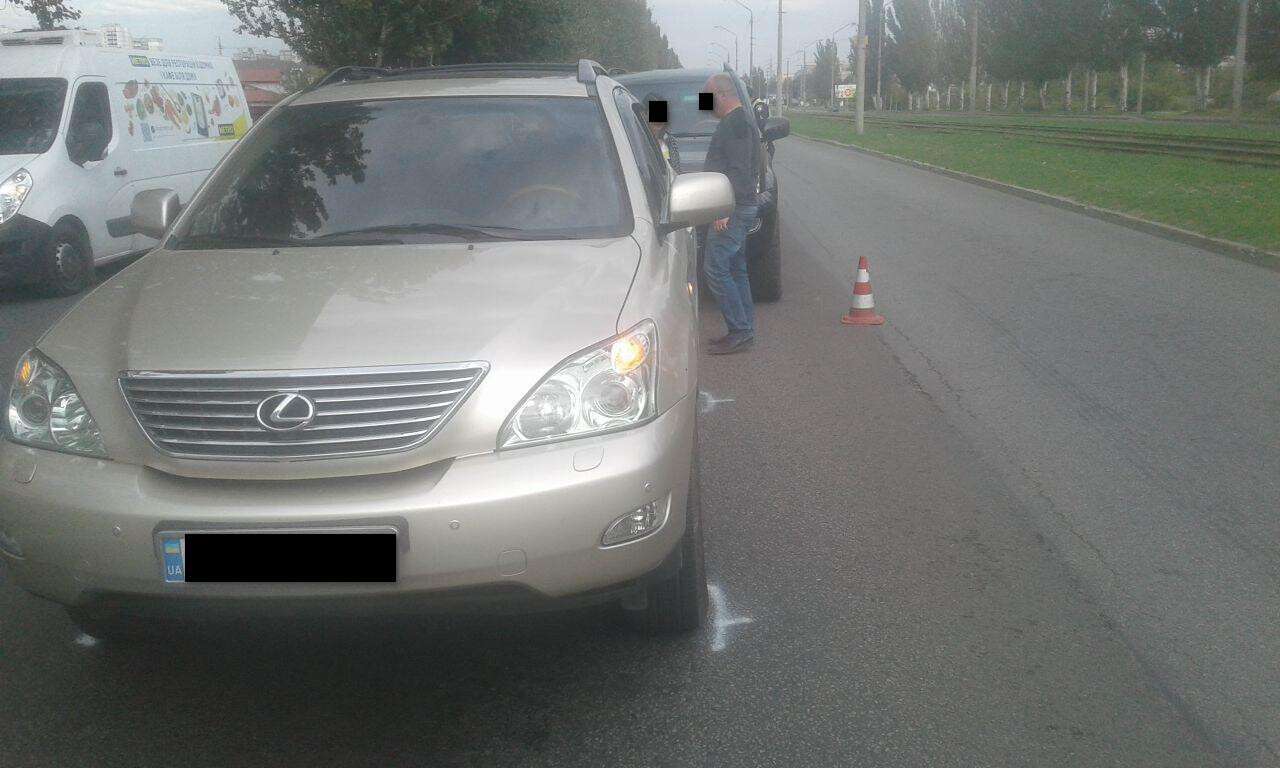            Lexus