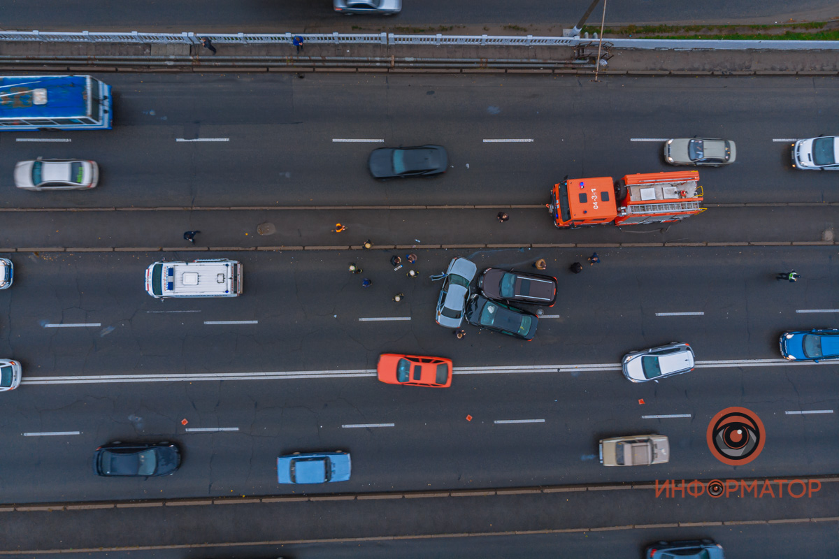     Lada    :    