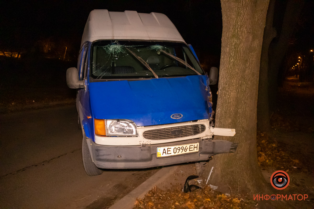      Ford   :   