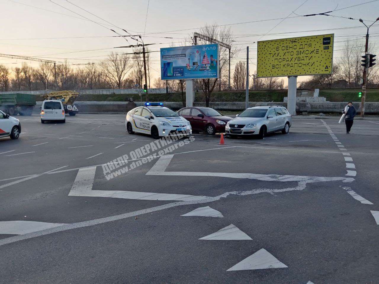    :   Volkswagen    Hyundai