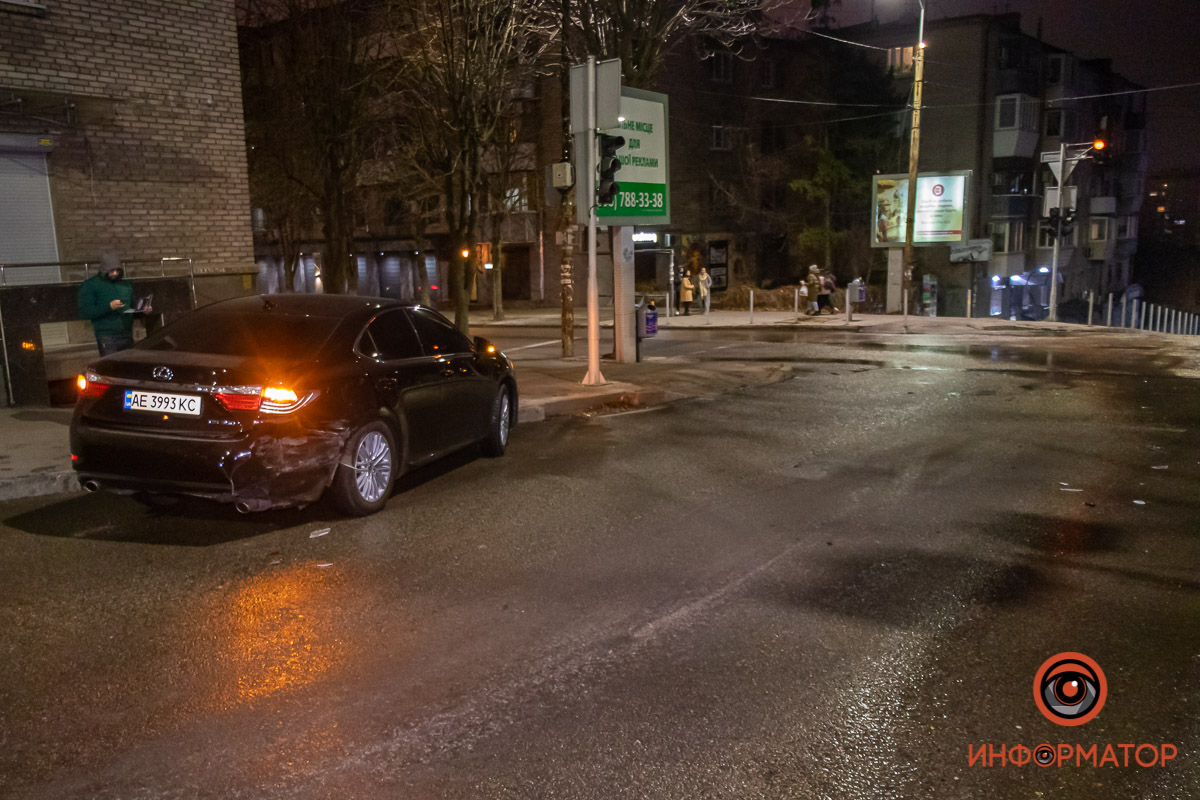        Skoda  Lexus (  )