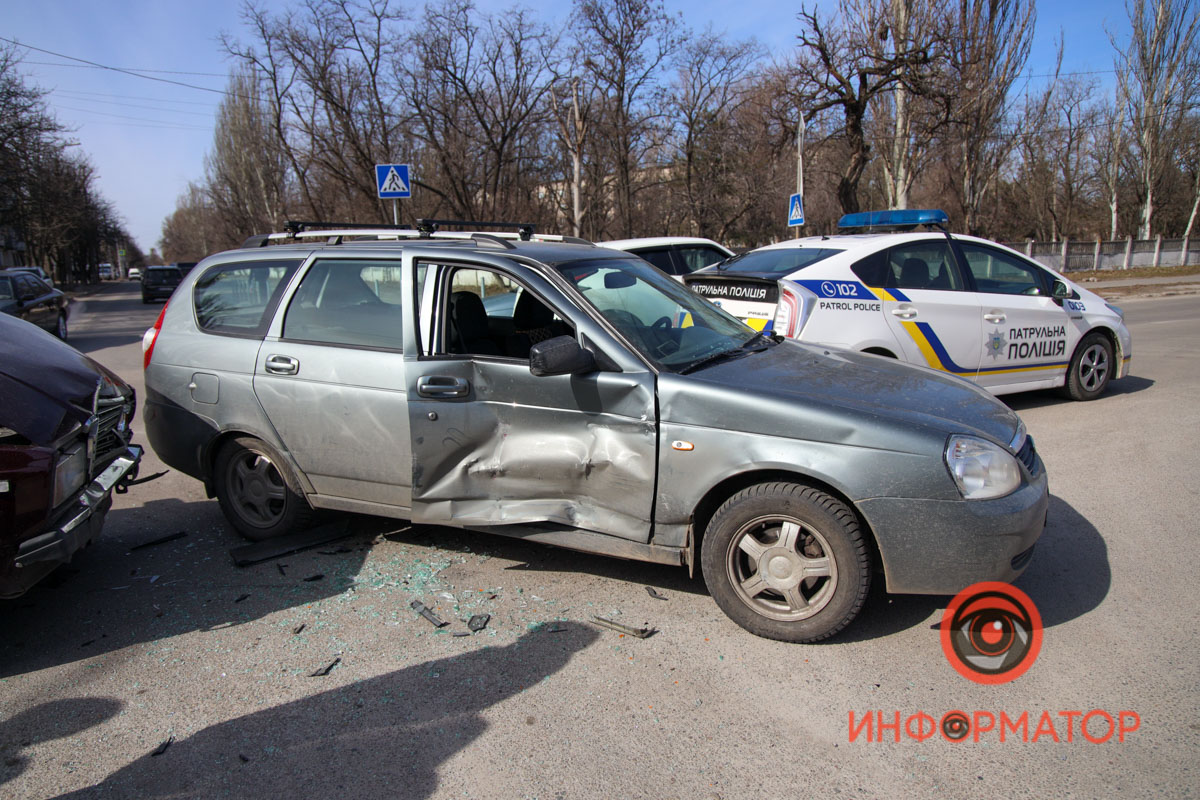        Lada  :   