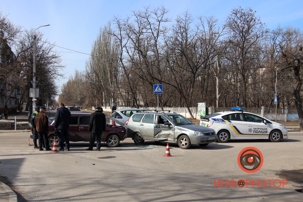        Lada  :   