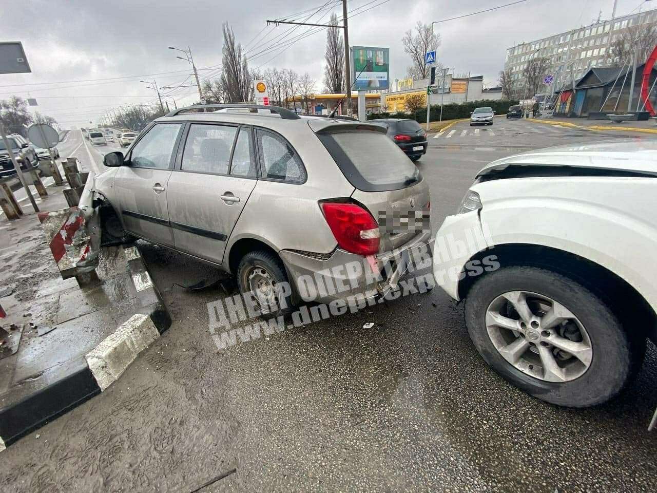      Skoda       Nissan:   