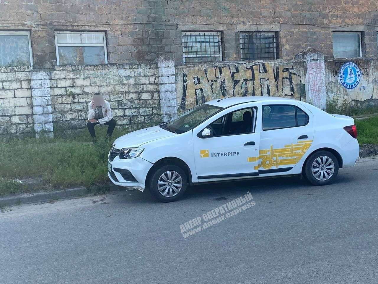   :    Renault  