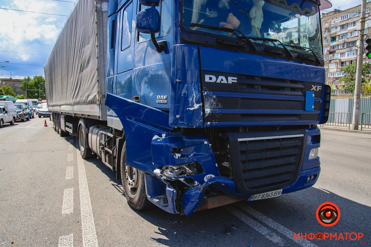         DAF   Ford  Chevrolet:  