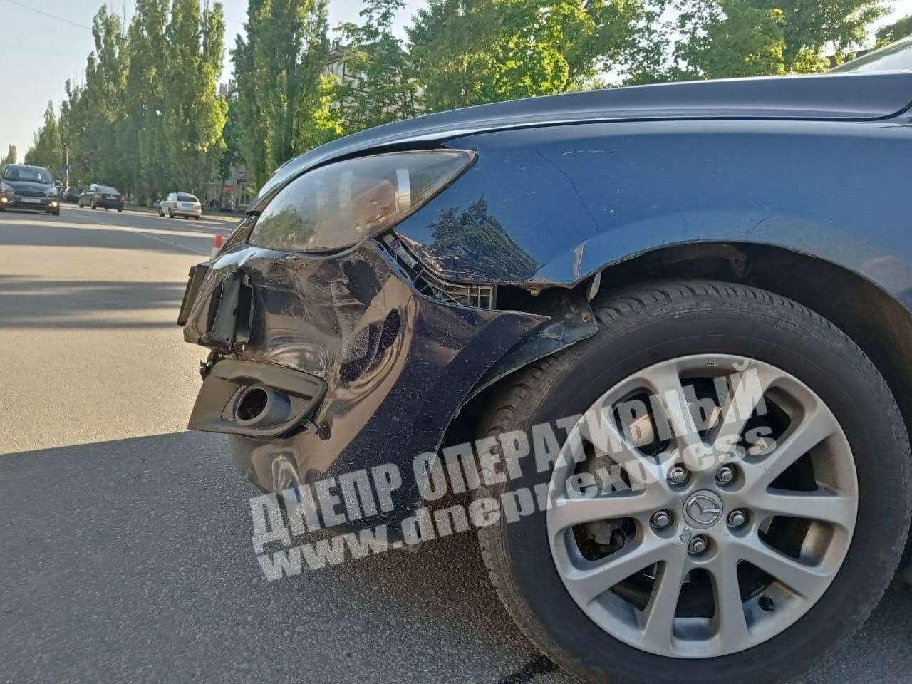       Mazda  Chevrolet  :  