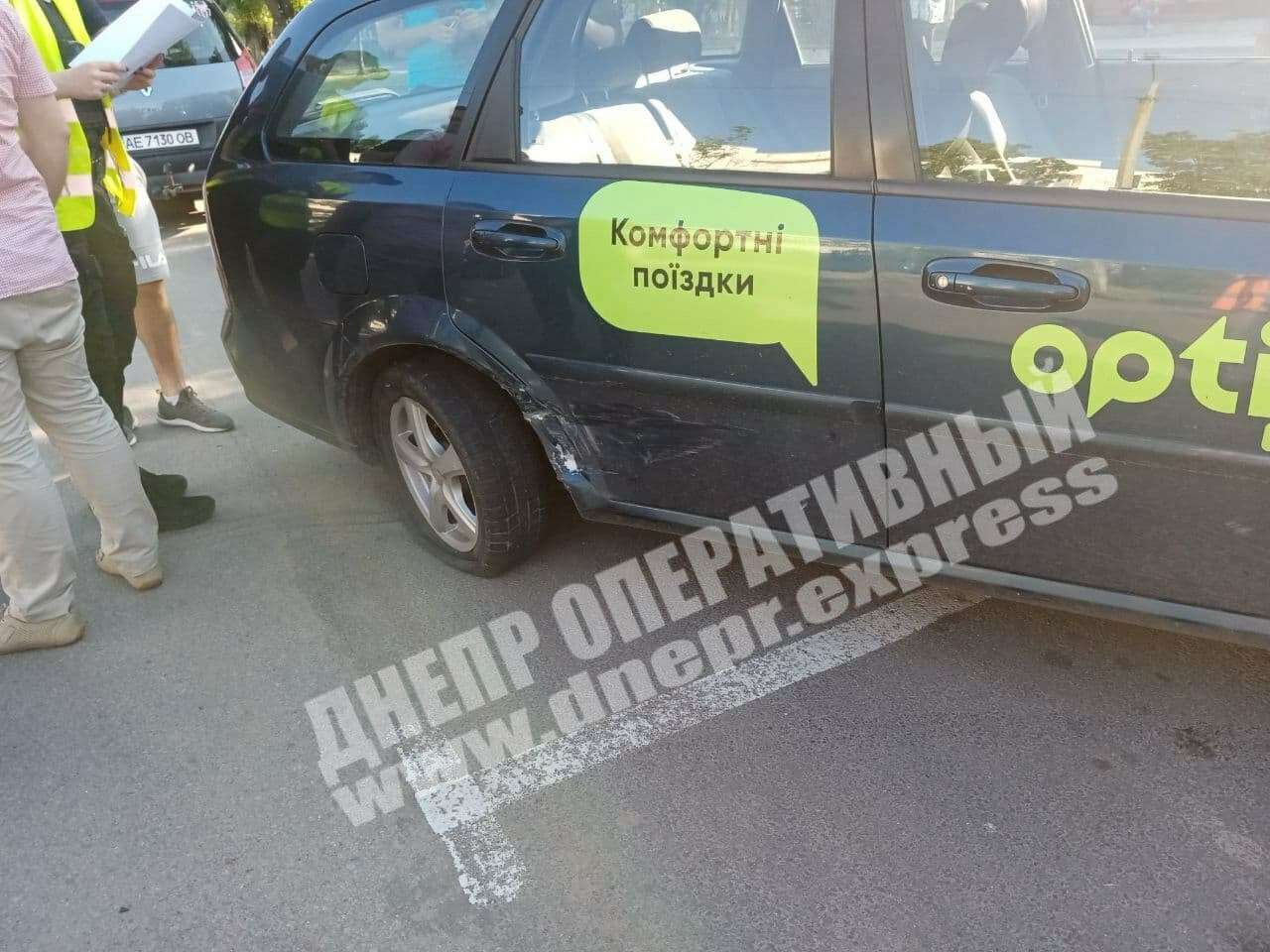       Mazda  Chevrolet  :  