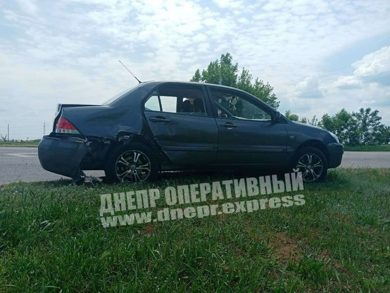       Mitsubishi  Toyota:   
