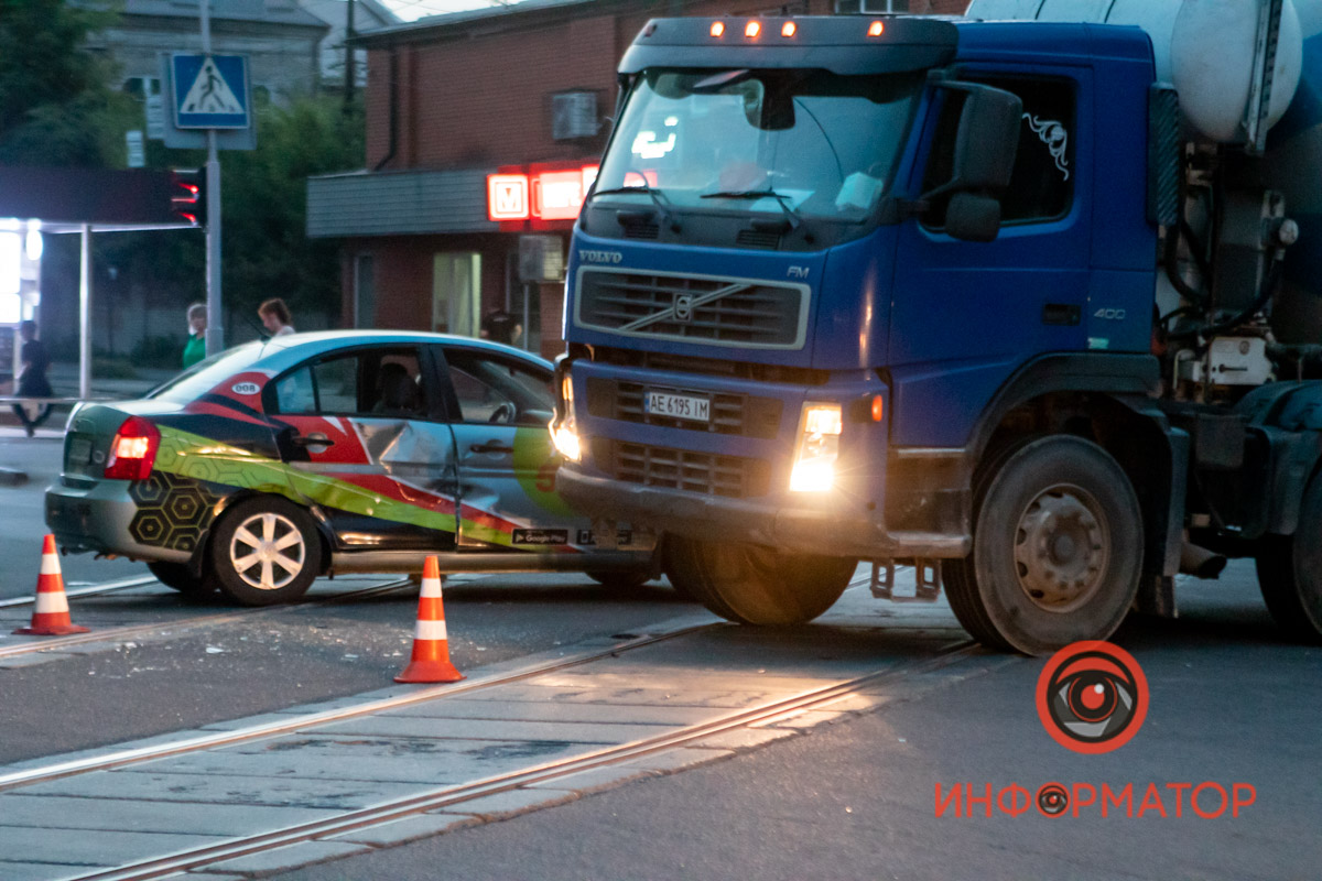       Hyundai  :    (  )