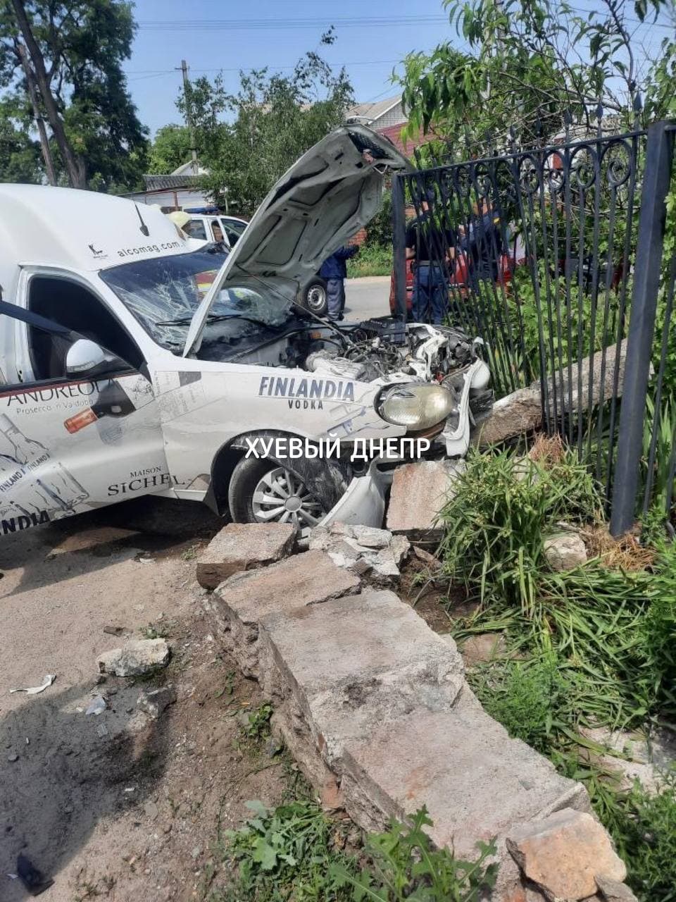      Daewoo   Citroen   :  