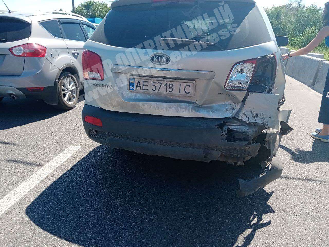       Audi   Kia:   